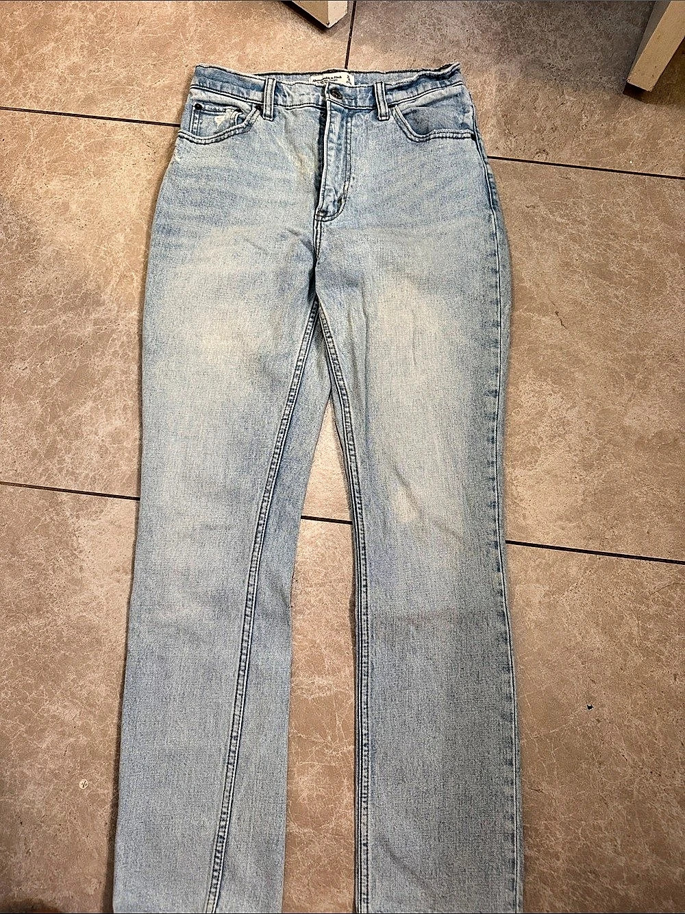 Abercrombie & Fitch The 90s Slim Straight Ultra High Rise Women's Straight Leg